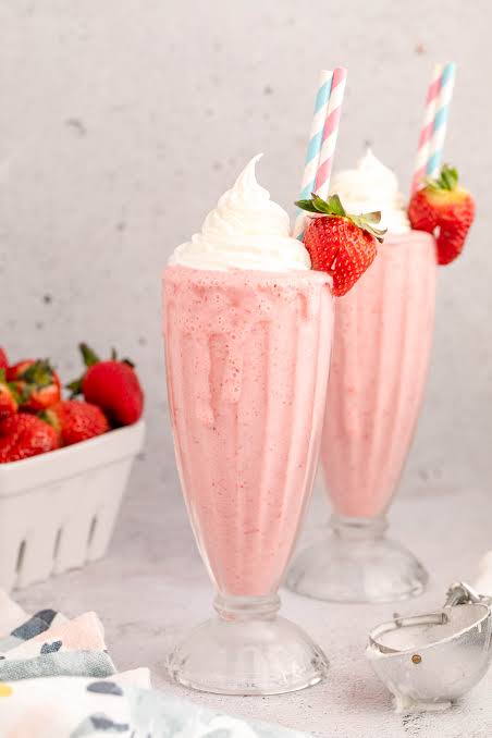 STRAWBERRY MILKSHAKES
